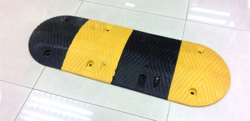 Mixed Rubber Speed Hump Type 1